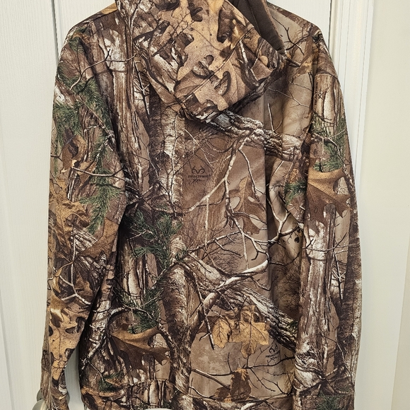 Under Armour Hoodie - Picture 2 of 3